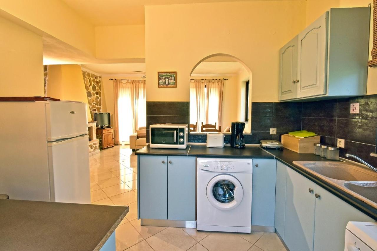 Olive Farm Villa Agia Marina  Exterior photo